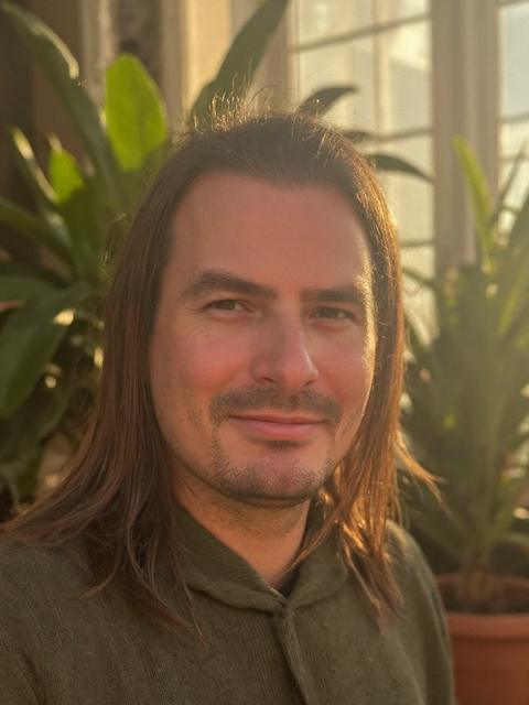 MacGregor Gordon, Board Member